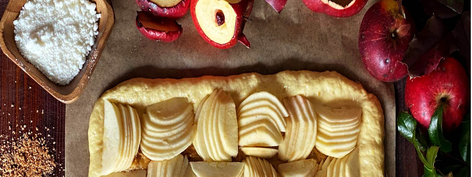 Šachovnice - kynutý koláč s jablky